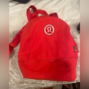 Lululemon Logo back pack 10L